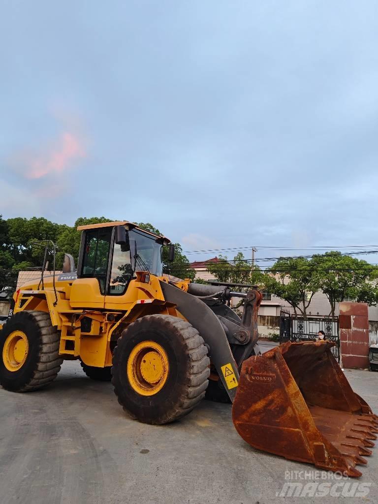 Volvo L 120 Læssemaskiner på hjul