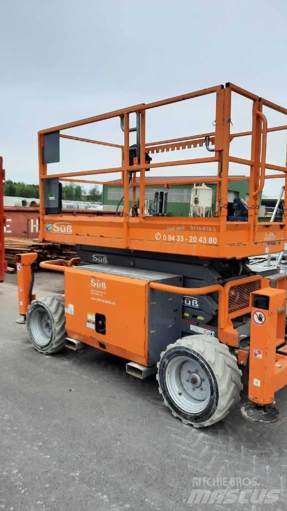 SkyJack SJ 6832 RTE Saxlifte