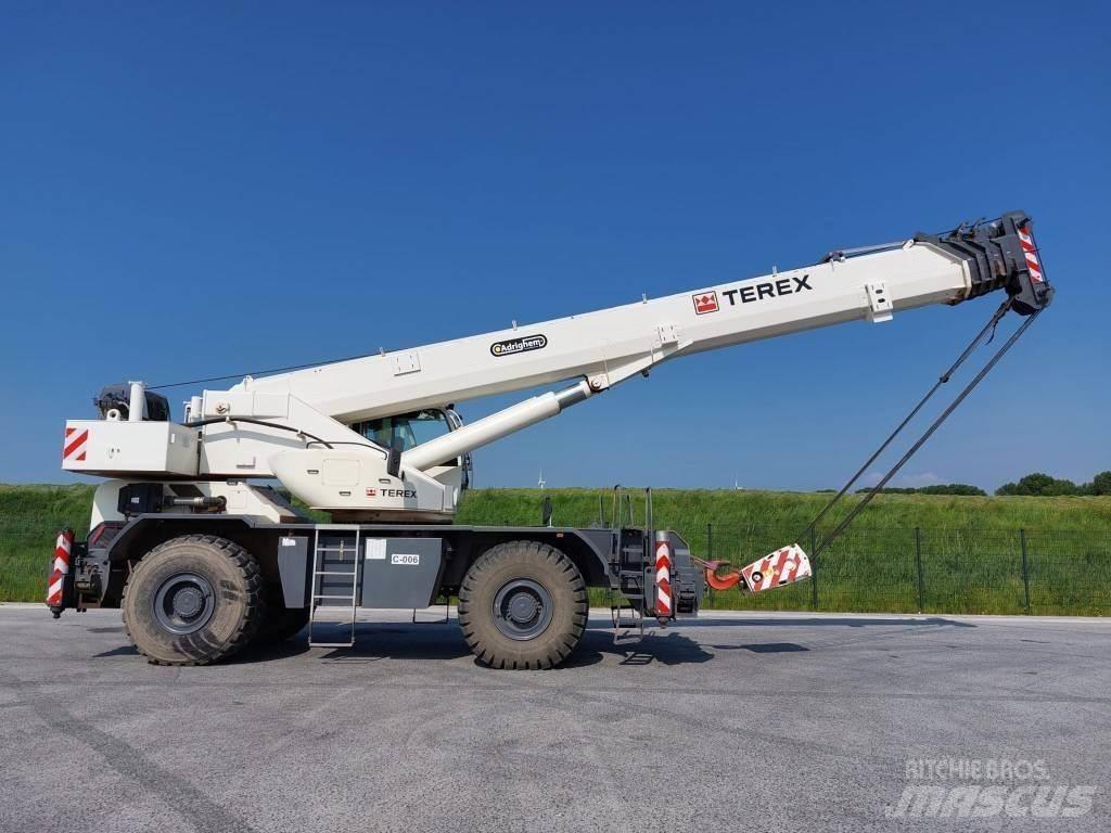 Terex RT90 Kraner til hårdt terræn