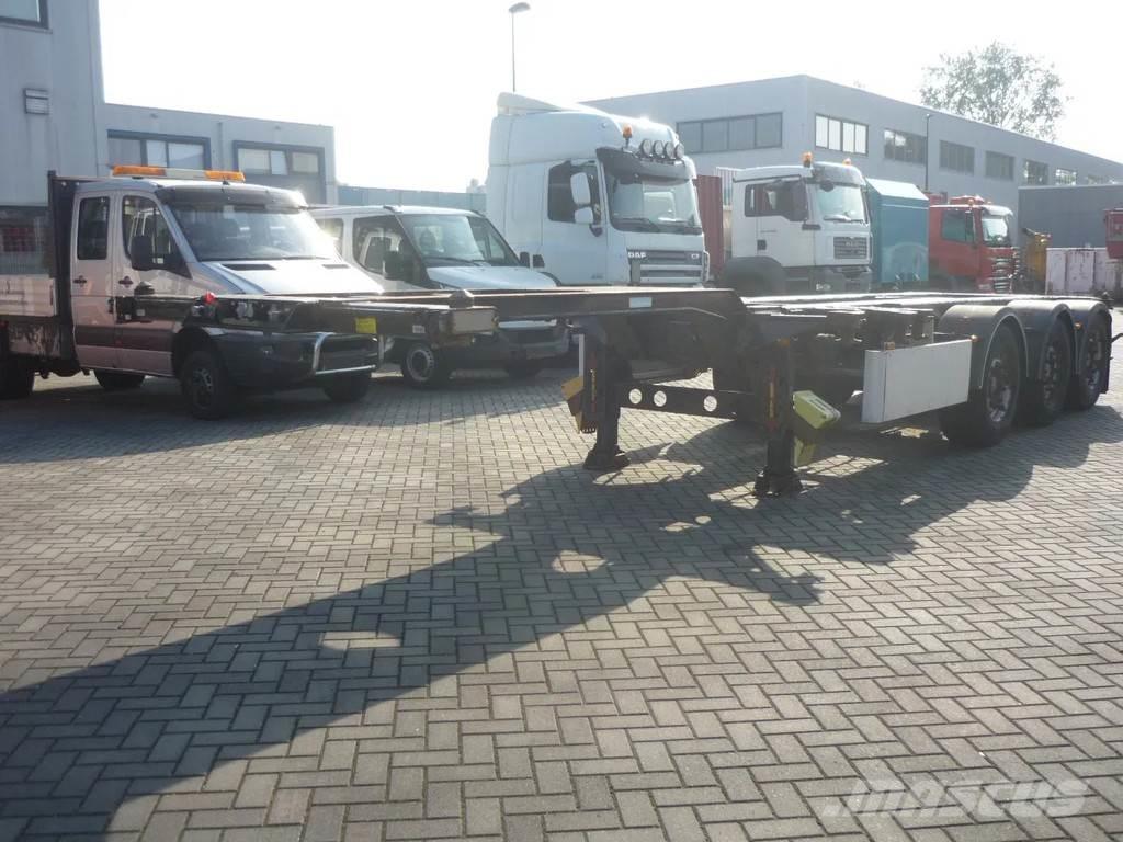 M&V Euro 902 K Semi-trailer med containerramme