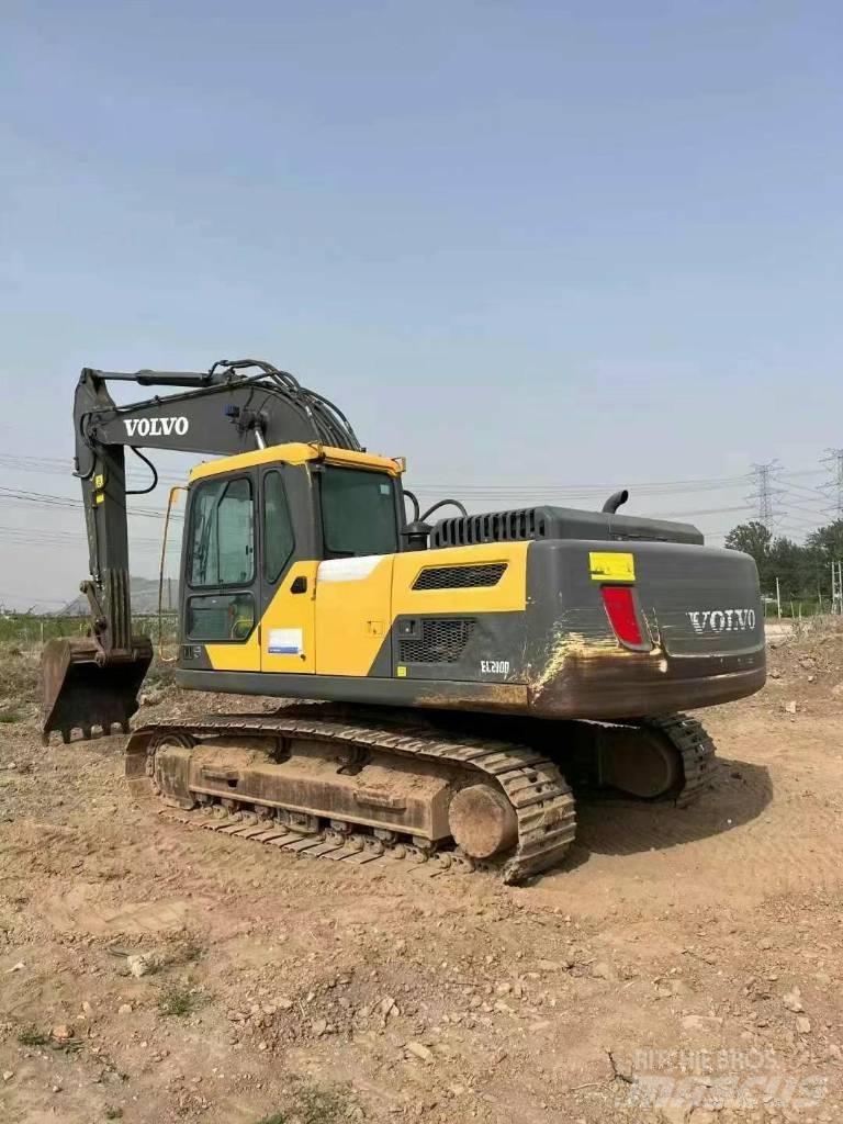 Volvo EC 210 Gravemaskiner på larvebånd