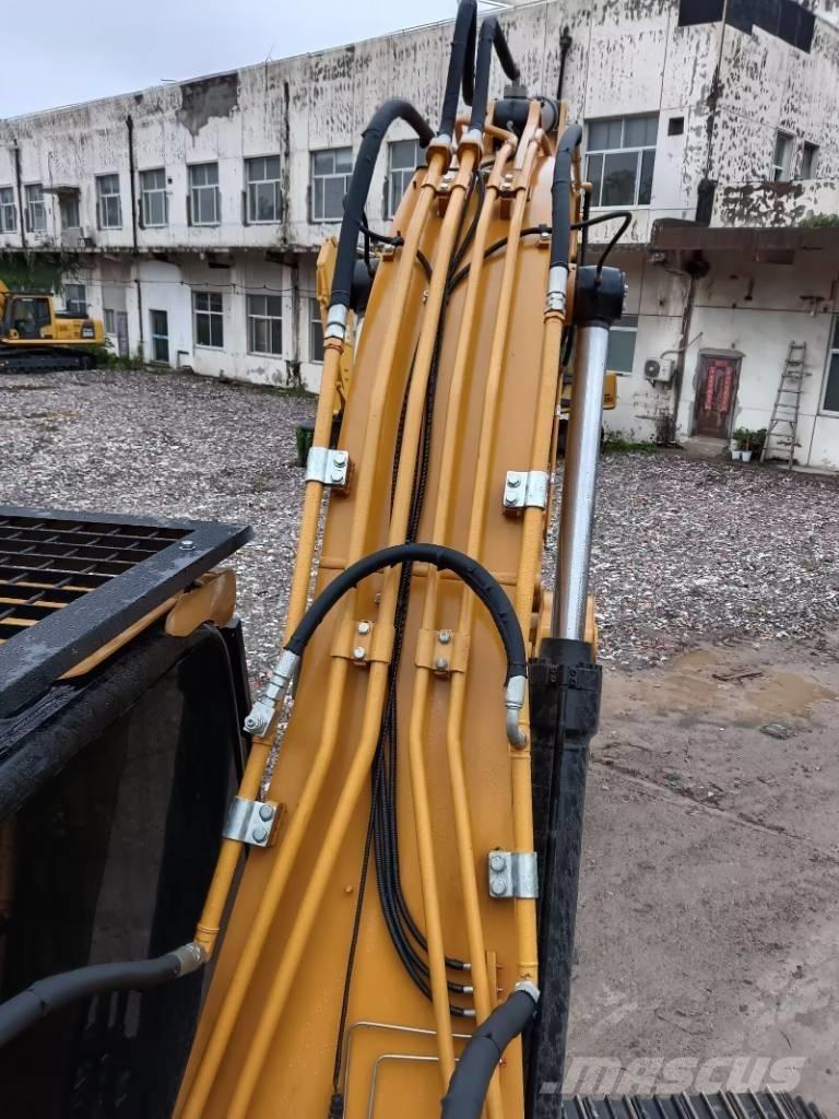 CAT 324 D L Gravemaskiner på larvebånd