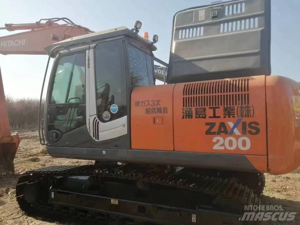 Hitachi ZX 200 Gravemaskiner på larvebånd