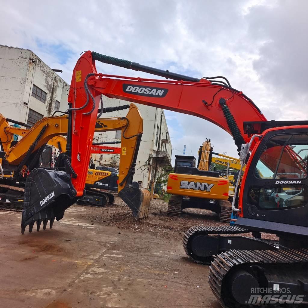 Doosan DX 300 LC Gravemaskiner på larvebånd
