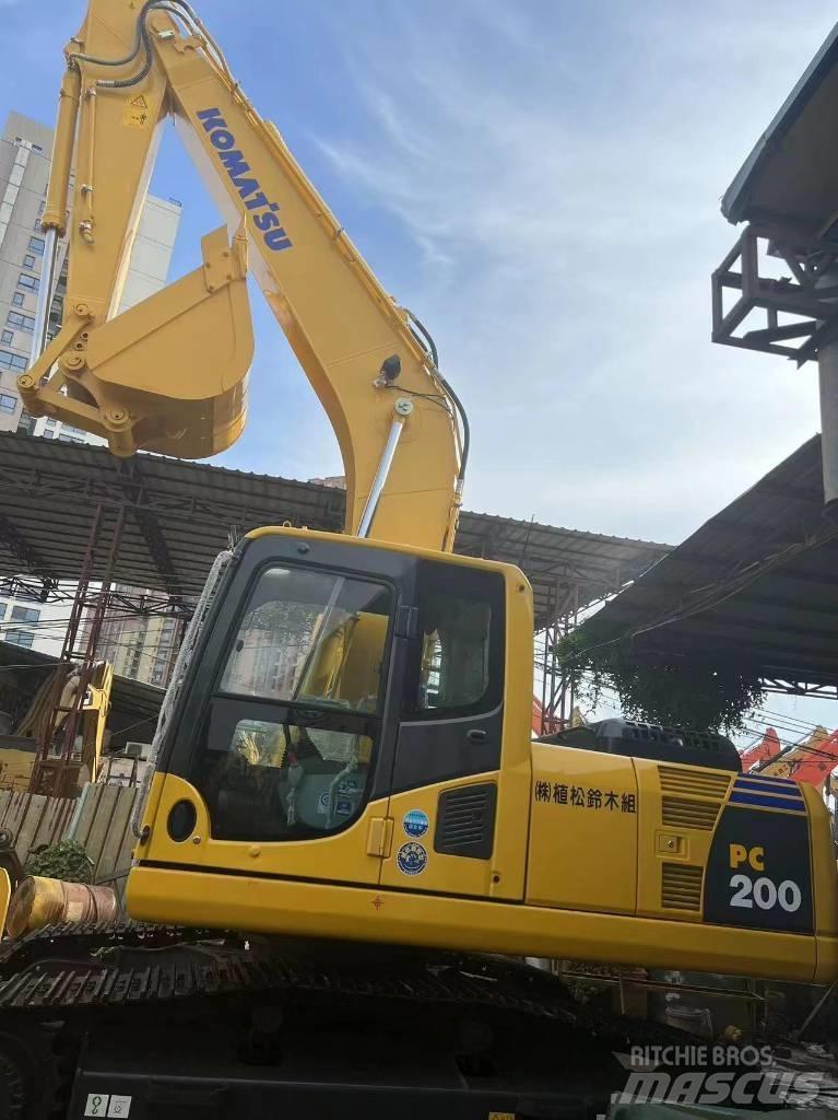 Komatsu PC 200 Midi-gravemaskiner 7t - 12t