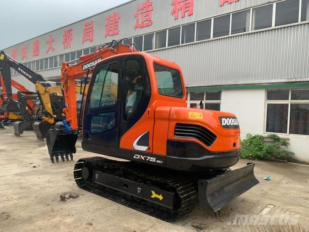 Doosan DX 75-9 C Midi-gravemaskiner 7t - 12t