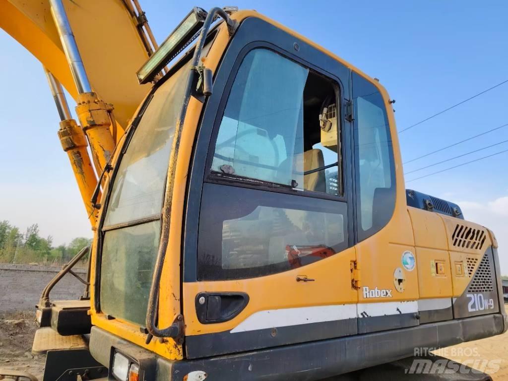 Hyundai R210W-9 Gravemaskiner på hjul