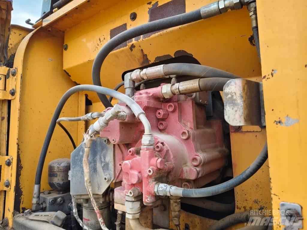 Hyundai R210W-9 Gravemaskiner på hjul