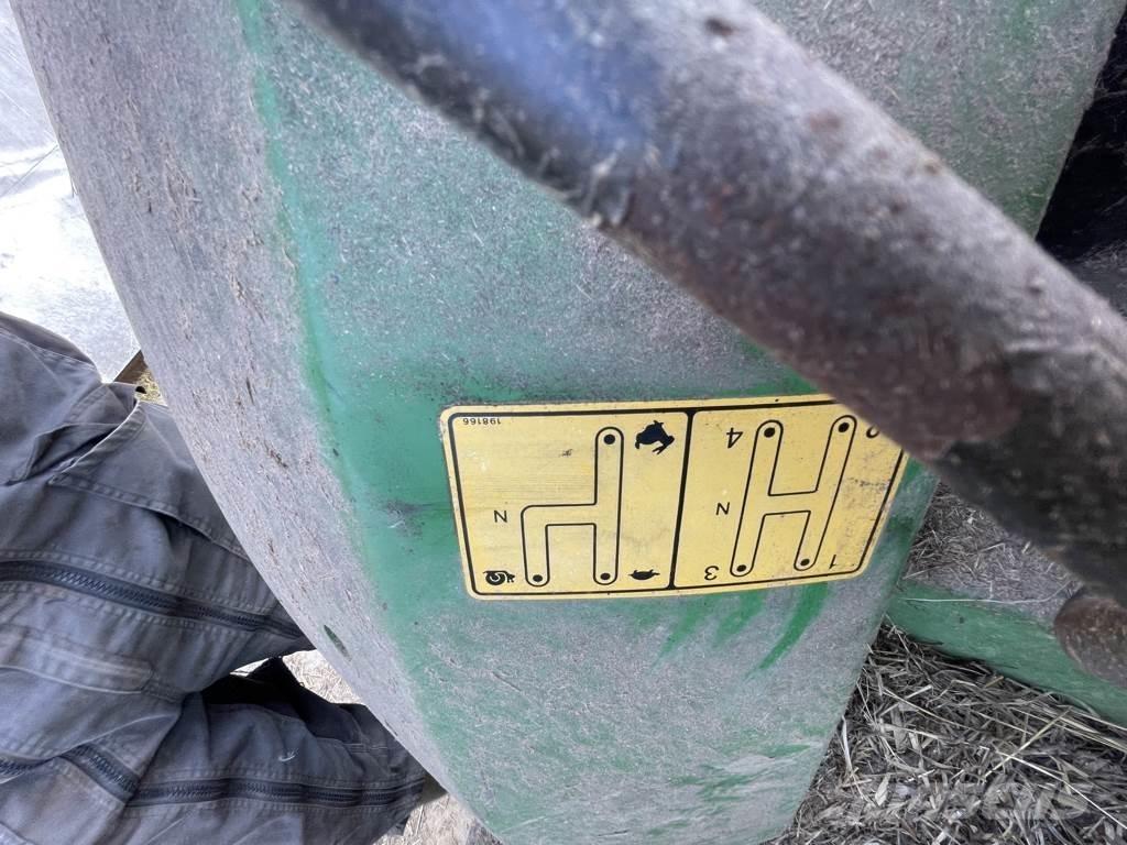 John Deere 5215 Traktorer