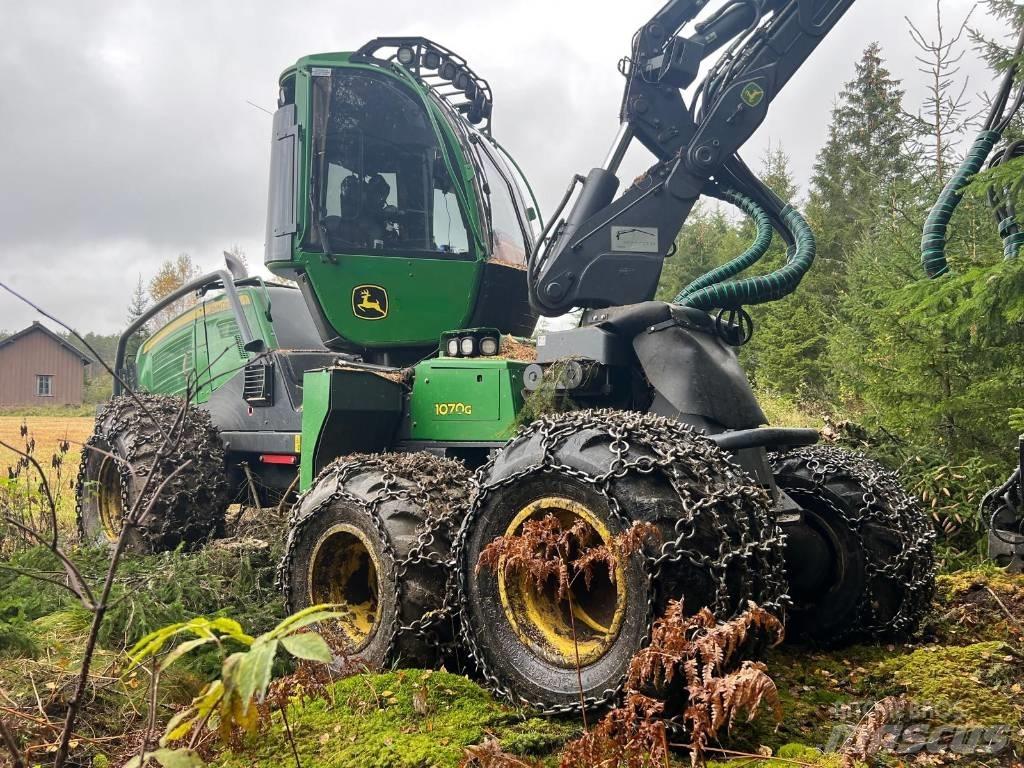 John Deere 1070G Skovningsmaskiner