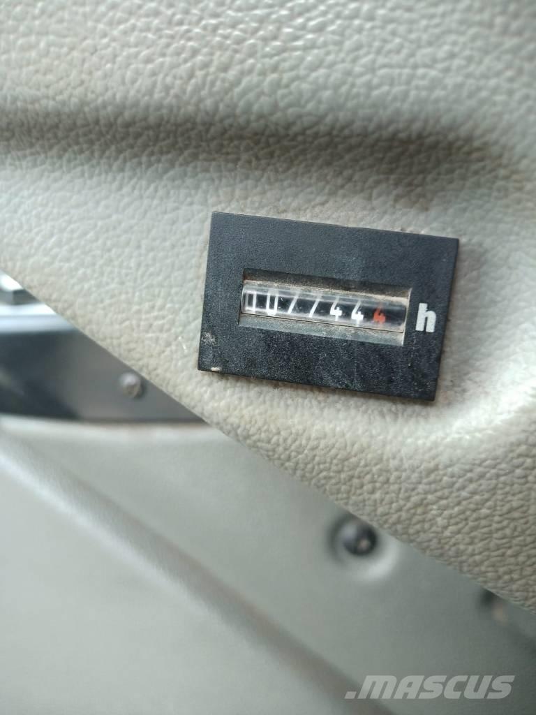 Liebherr A 924 Gravemaskiner på hjul