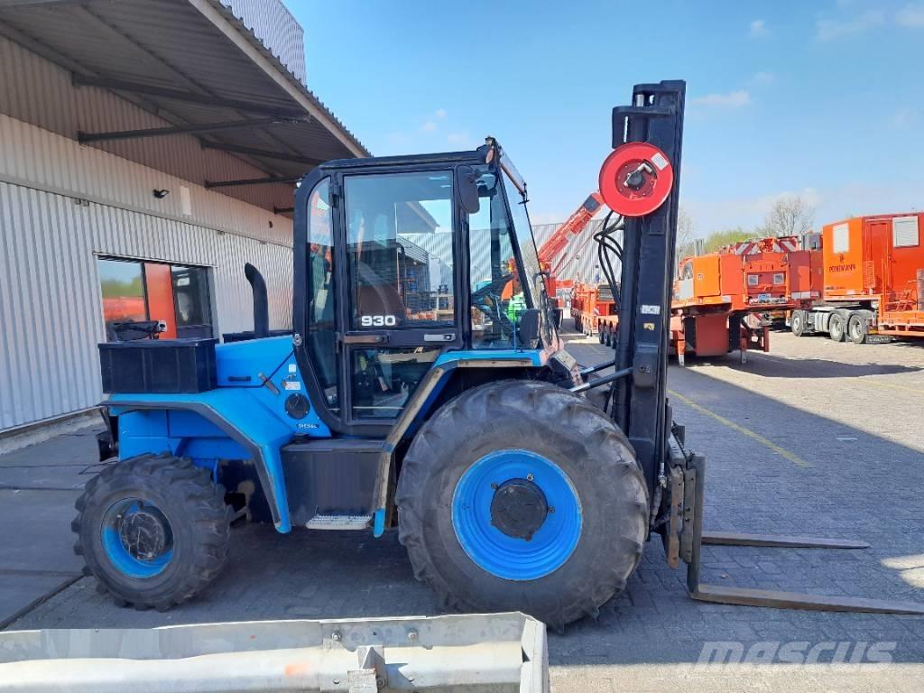 JCB 930-4/55 Terrængående gaffeltruck