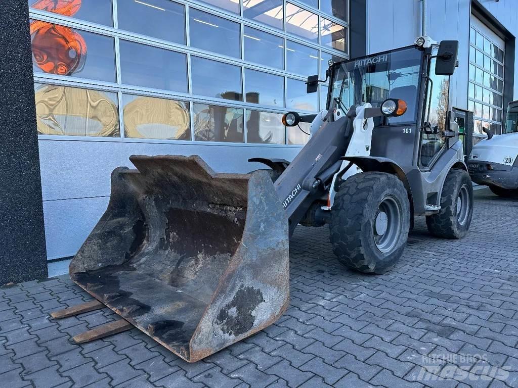 Hitachi ZW75 Læssemaskiner på hjul