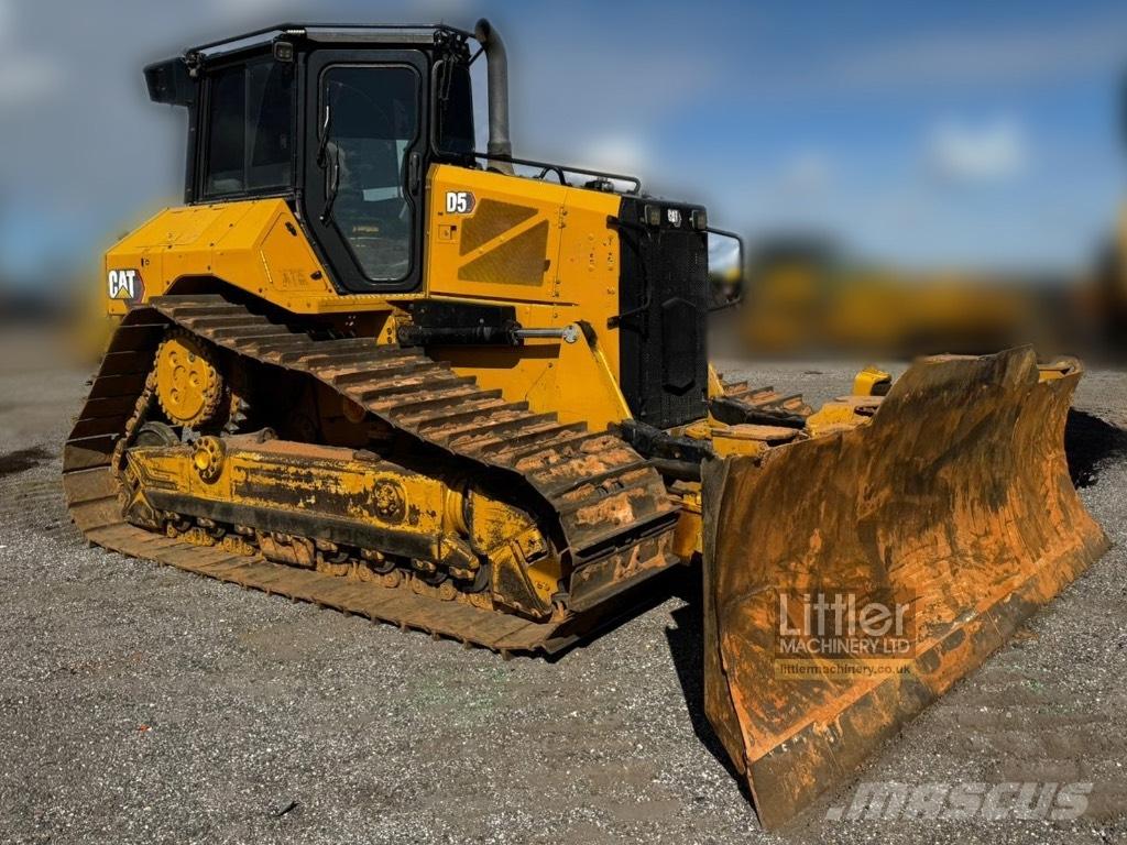 CAT D 5 Bulldozer på larvebånd