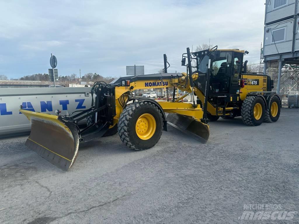 Komatsu GD675-7E0 Vejhøvle / Gradere
