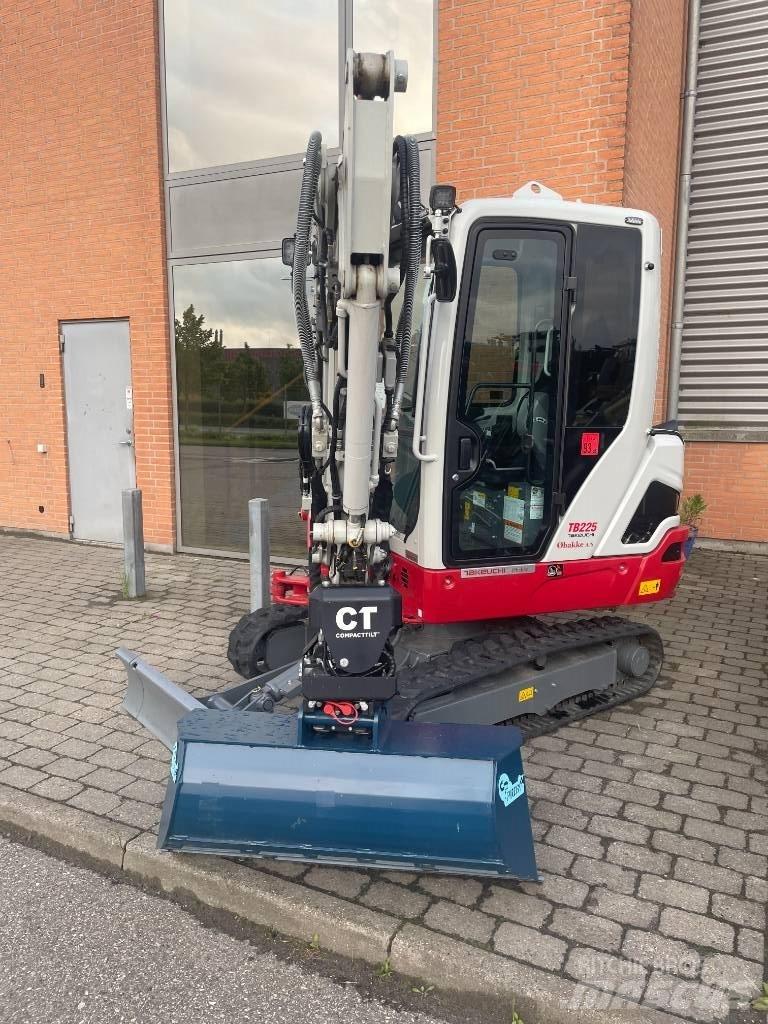 Takeuchi TB 225 Minigravemaskiner