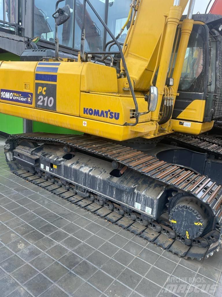 Komatsu PC210-10MO Gravemaskiner på larvebånd