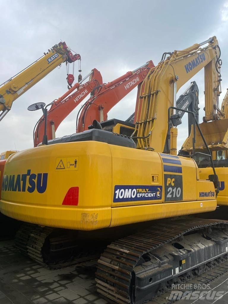 Komatsu PC210-10MO Gravemaskiner på larvebånd