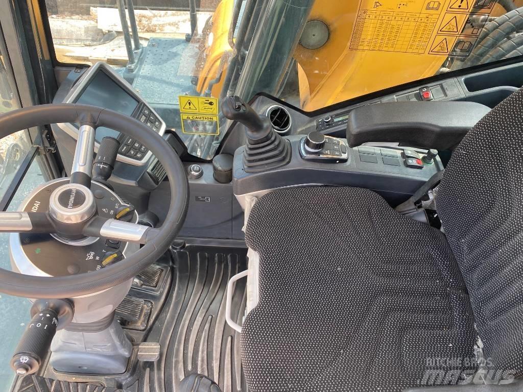 Hyundai HW140 Gravemaskiner på hjul