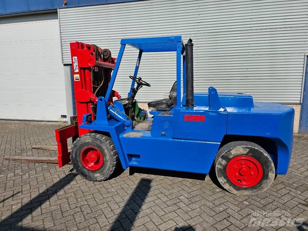 Clark DPH 70 Diesel gaffeltrucks