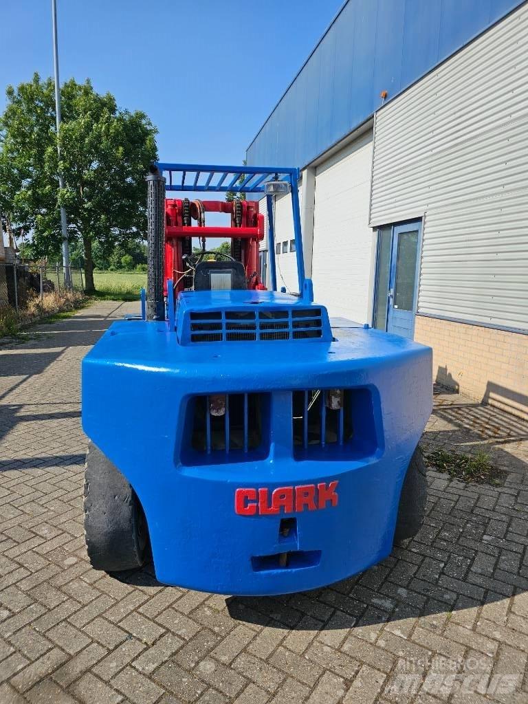 Clark DPH 70 Diesel gaffeltrucks