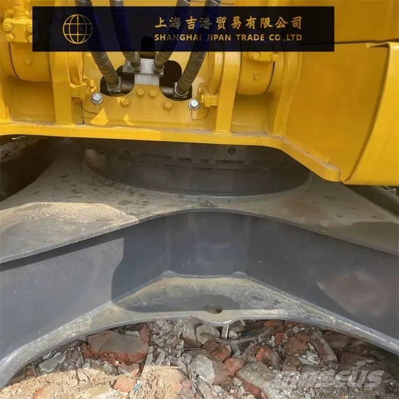 Komatsu PC 138 US Midi-gravemaskiner 7t - 12t