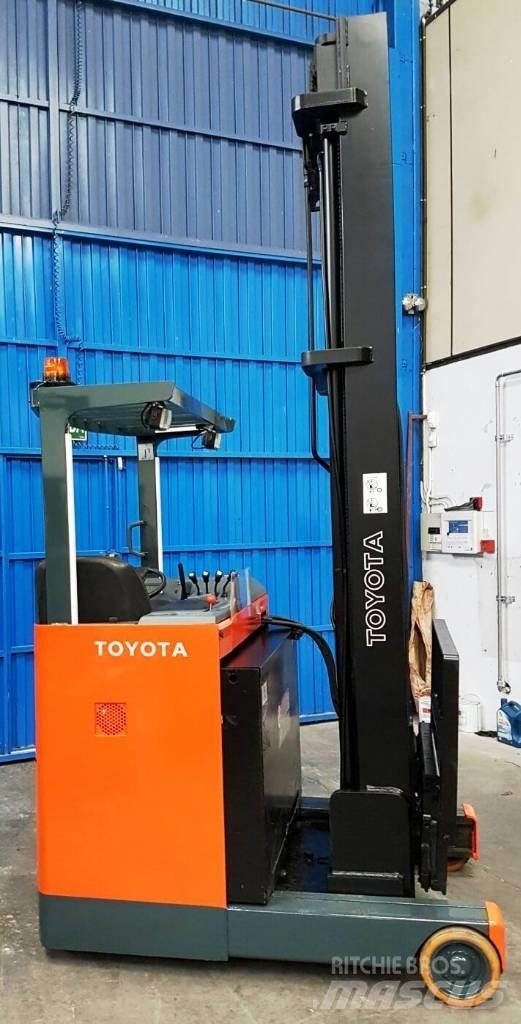 Toyota 6 FBRE 14 Reachtruck