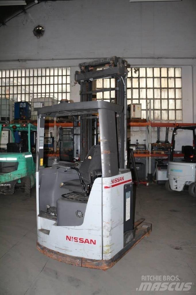 Nissan UNS 160 Reachtruck