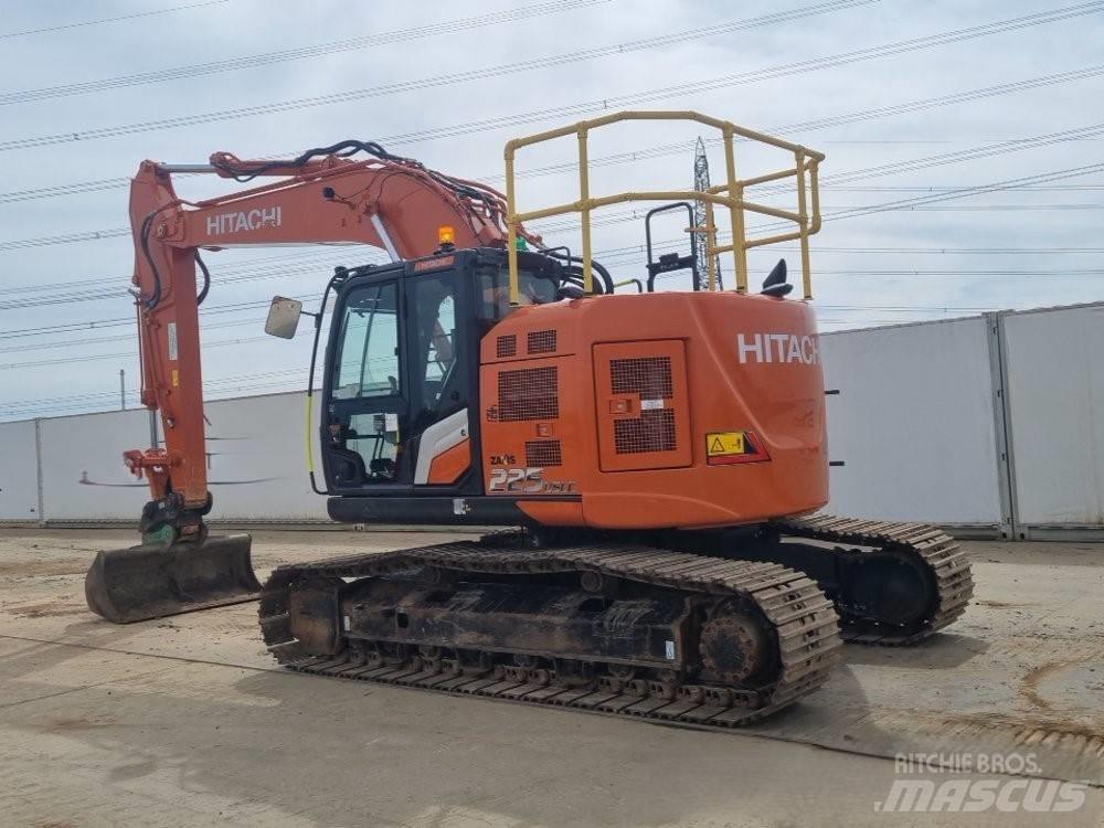 Hitachi ZX225USLC-7 Gravemaskiner på larvebånd