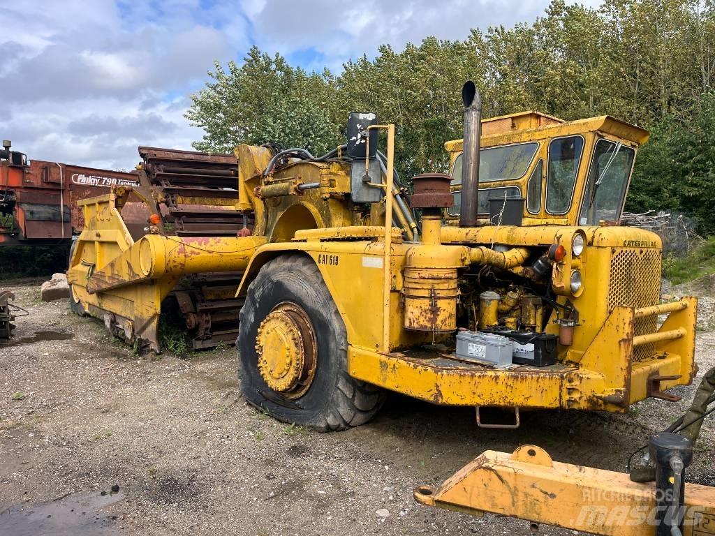 CAT 619 Skrabere