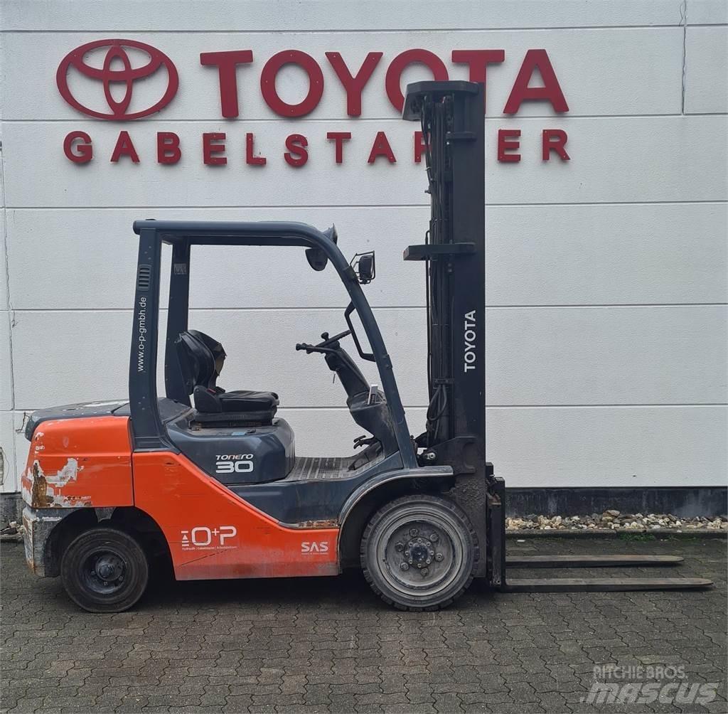 Toyota 02-8FDF30 Diesel gaffeltrucks