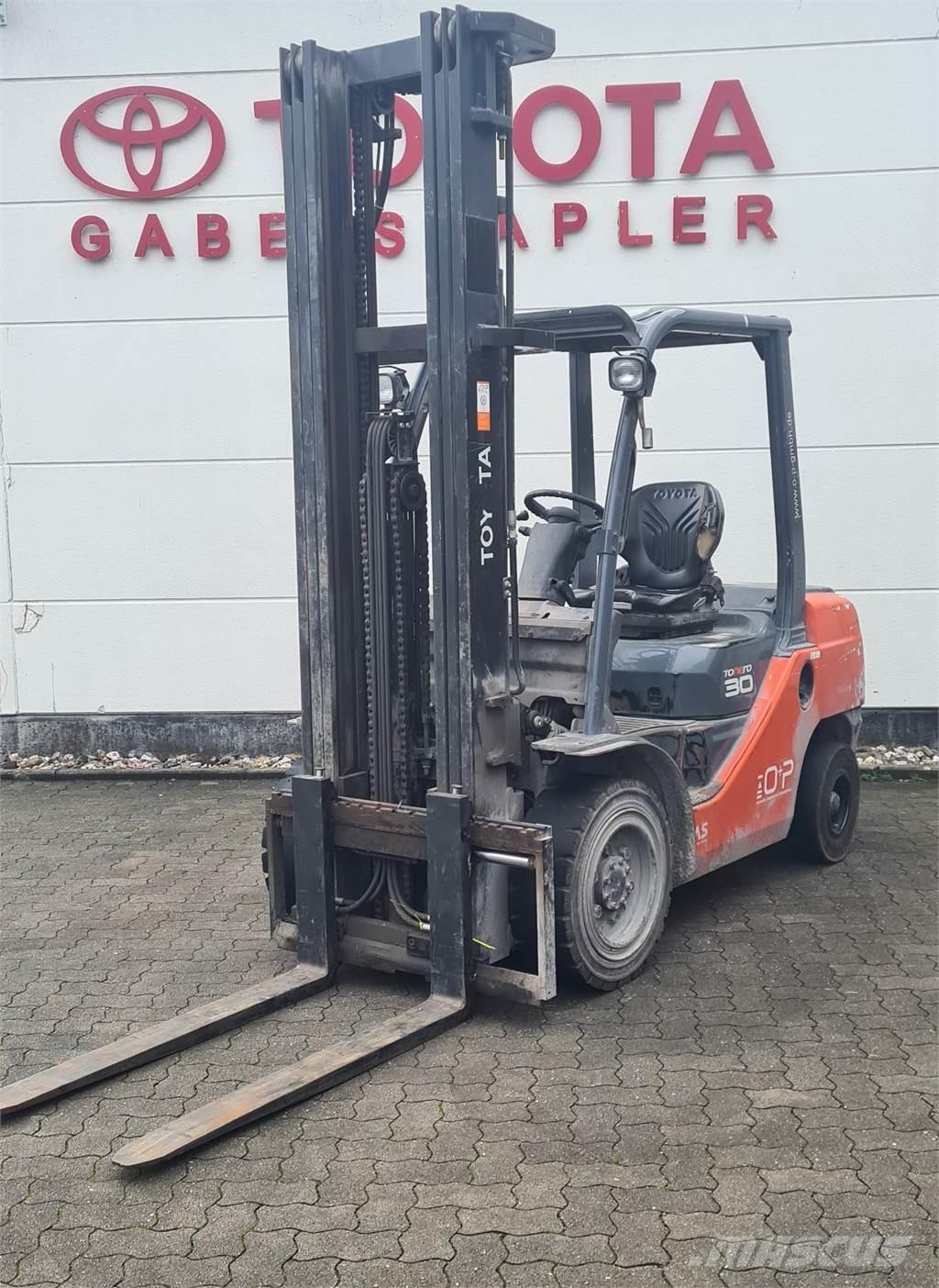 Toyota 02-8FDF30 Diesel gaffeltrucks