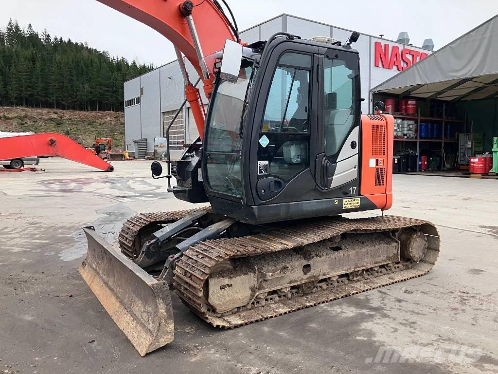 Hitachi ZX 135 US-5 Gravemaskiner på larvebånd