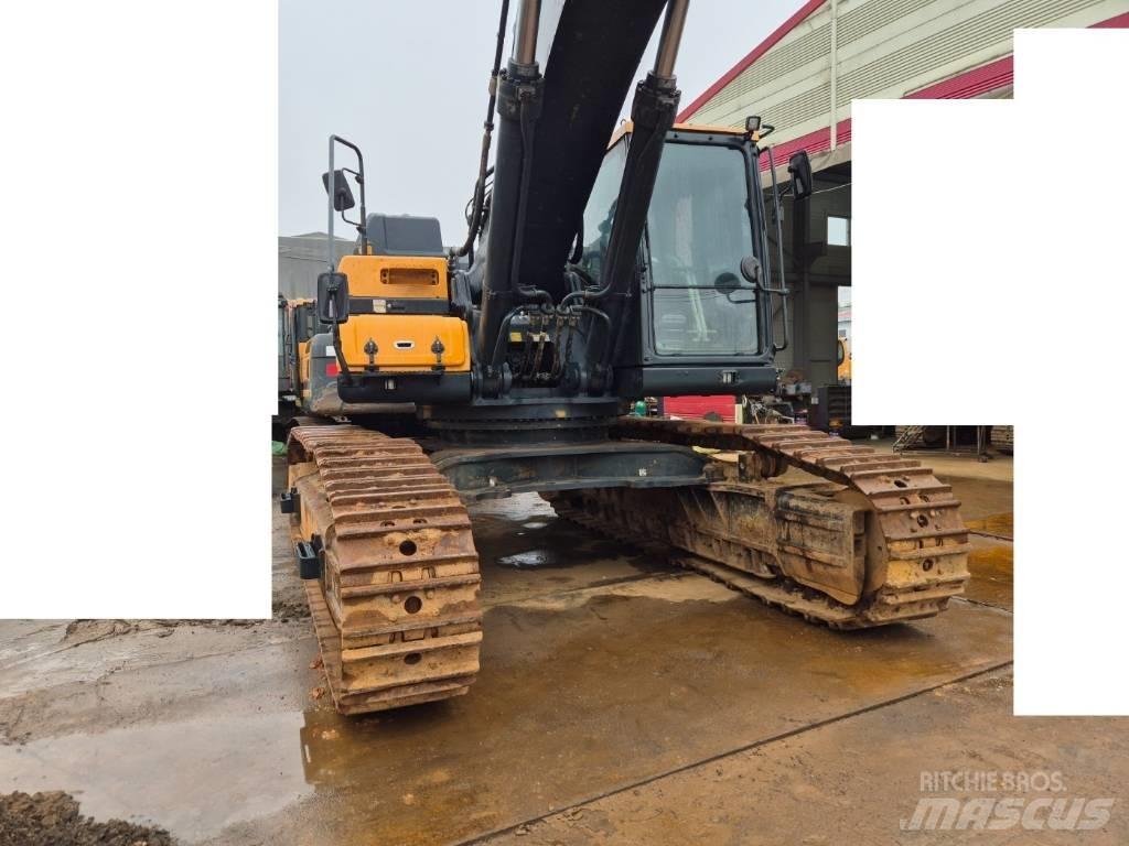 Hyundai HX 520 L Gravemaskiner på larvebånd