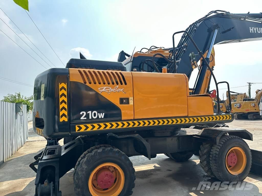 Hyundai 210W-9 Gravemaskiner på hjul
