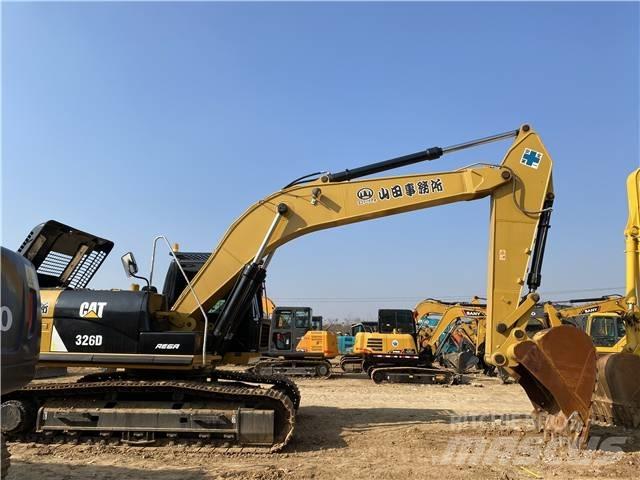 CAT 326D Gravemaskiner på larvebånd