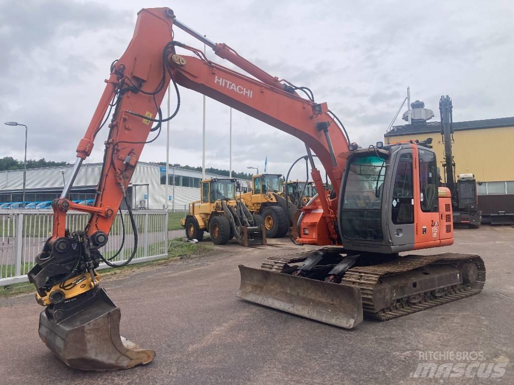 Hitachi ZX 135 US Gravemaskiner på larvebånd