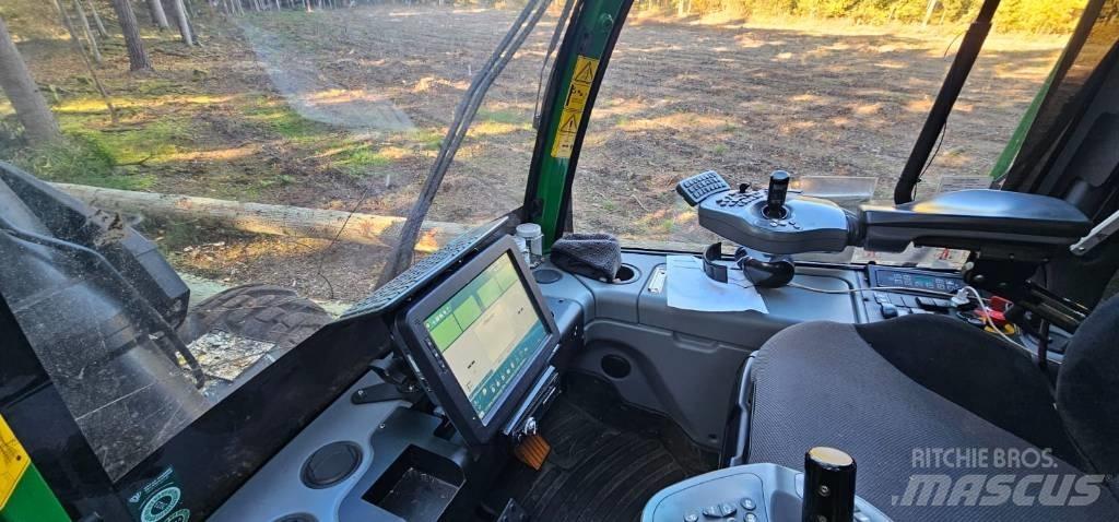 John Deere 1270 G Skovningsmaskiner
