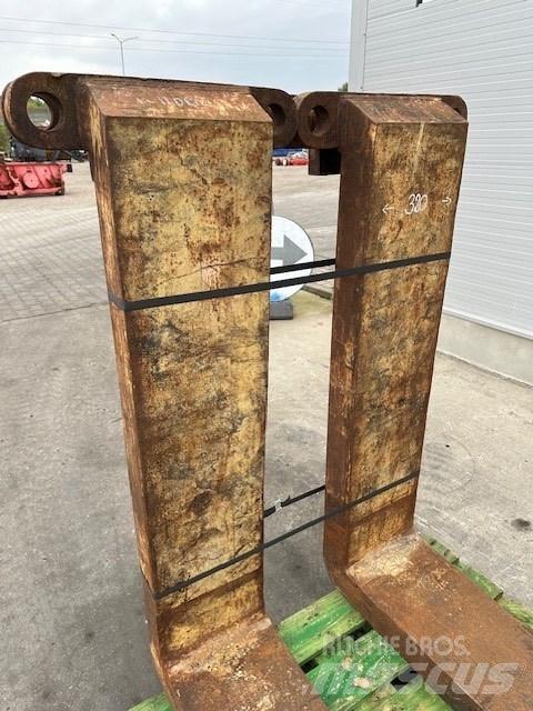CAT 25-30 ton /988 Pallegafler