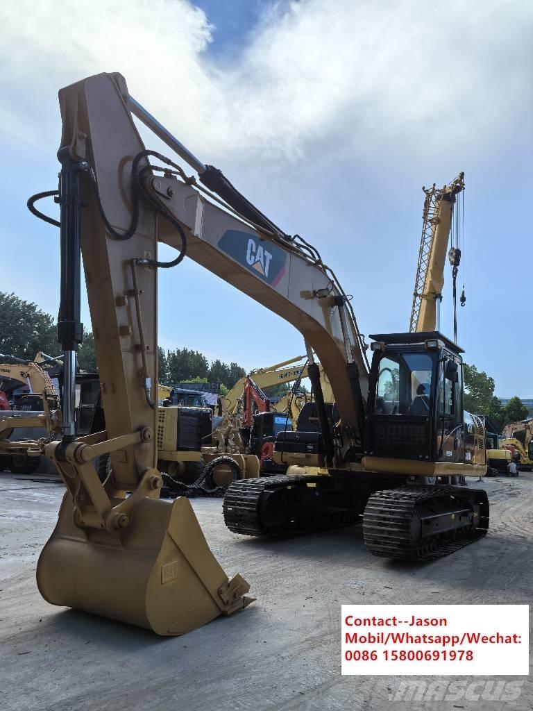 CAT 320D2 Gravemaskiner på larvebånd