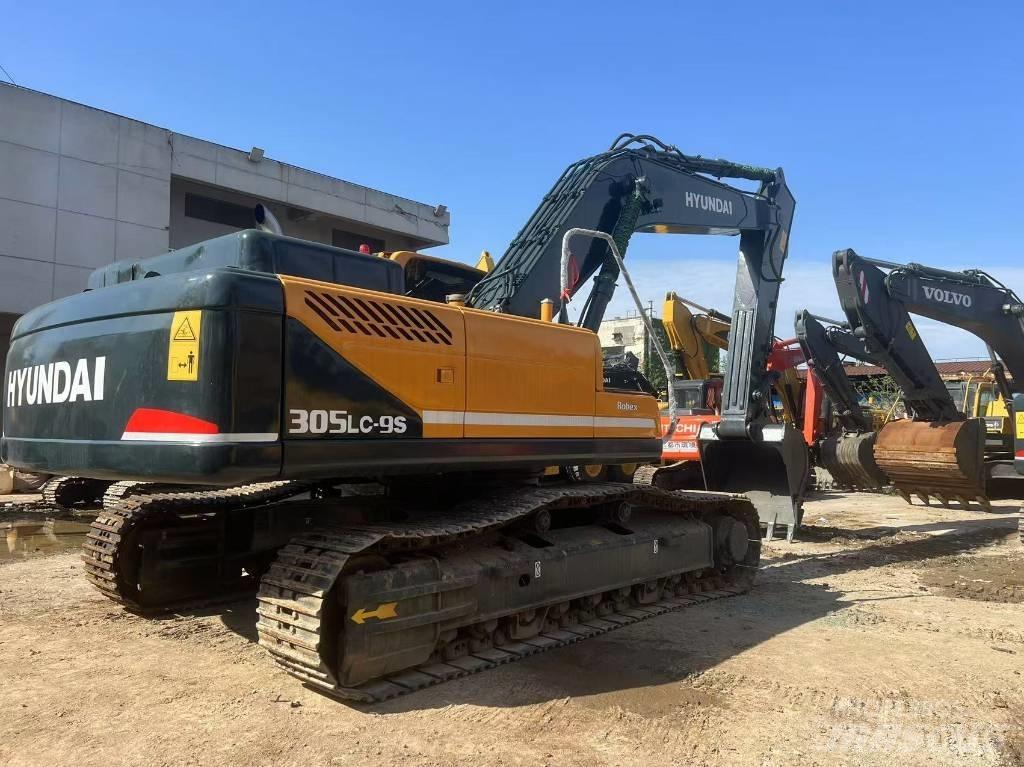 Hyundai Robex 305 LC Gravemaskiner på larvebånd