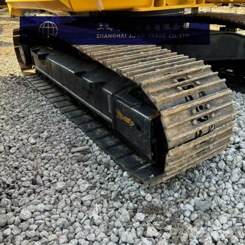 Komatsu PC 200 Gravemaskiner på larvebånd