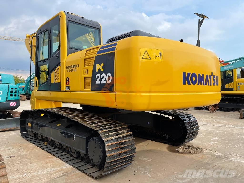 Komatsu PC 220-8 Gravemaskiner på larvebånd
