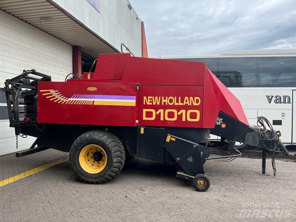 New Holland D 1010 Pressere til firkantede baller