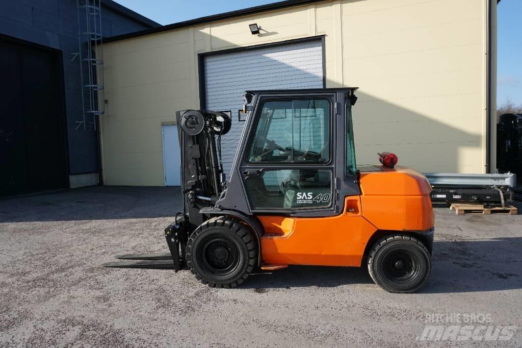 Toyota 42-7FD40 Diesel gaffeltrucks