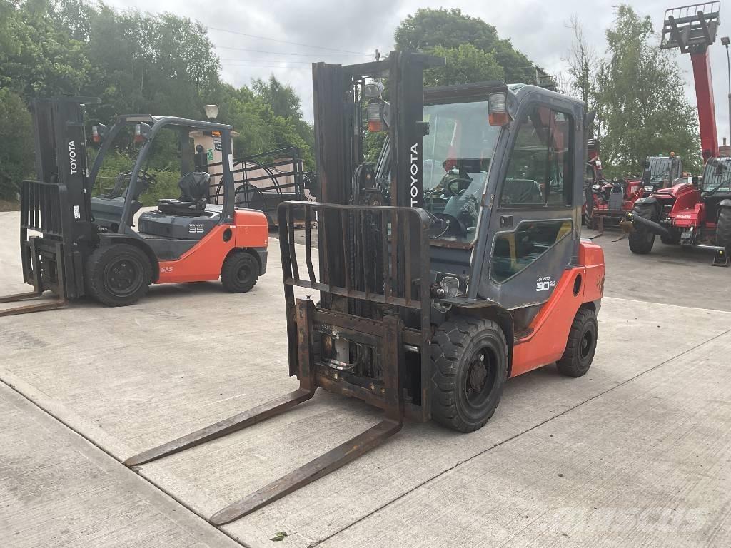 Toyota 02-8 FDF 30 Diesel gaffeltrucks