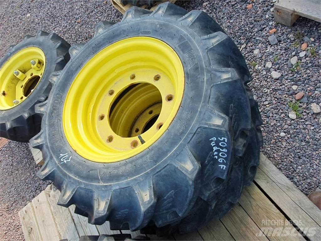 BKT 250/80-16 x2 Hjul, Dæk og Fælge