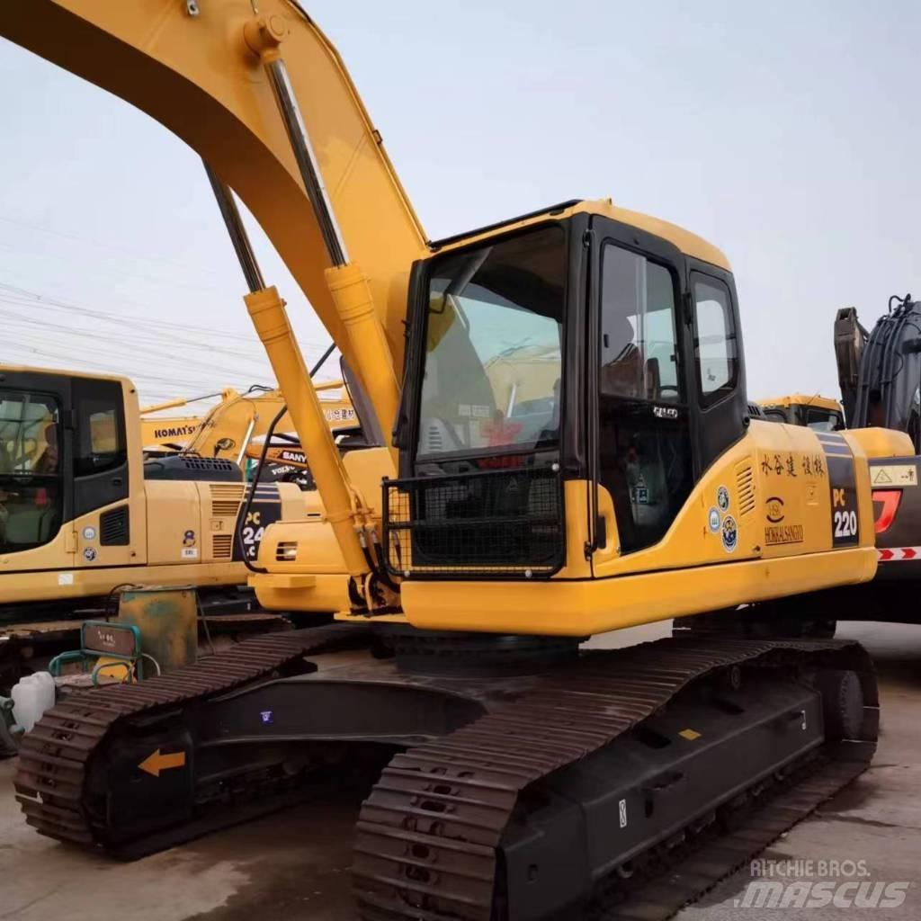 Komatsu PC 220-7 Gravemaskiner på larvebånd