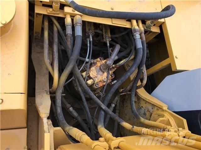 Sumitomo S280 Gravemaskiner på larvebånd