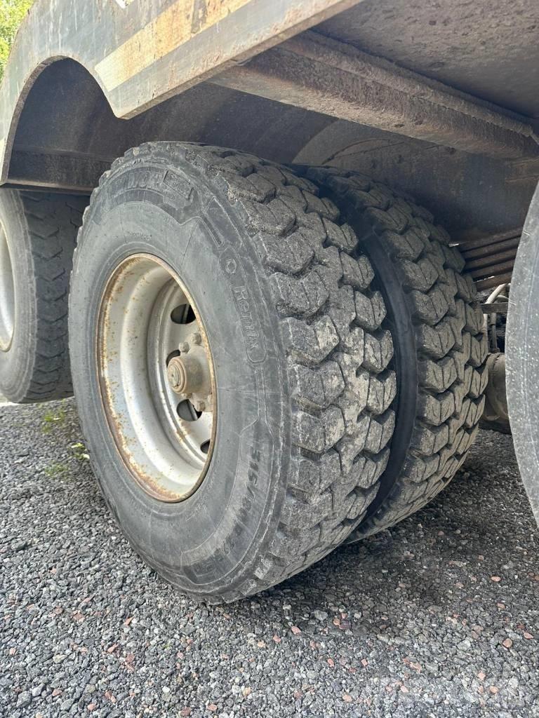 Sisu E11 Skovmaskintransportlastbiler